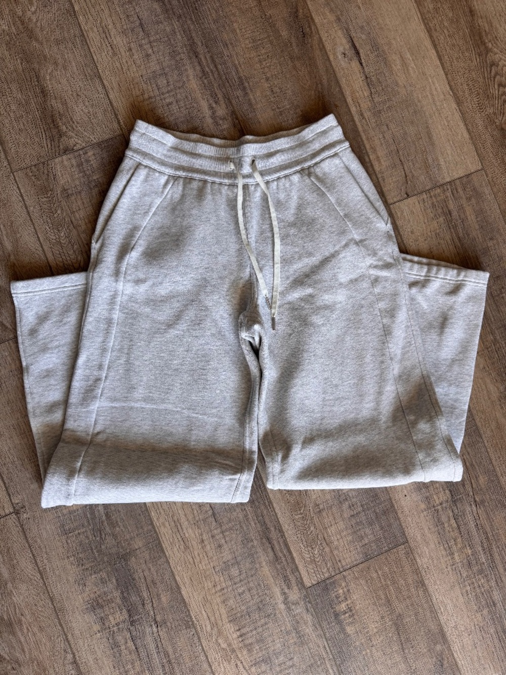 Lululemon Scuba Mid-Rise Wide-Leg Pants Heathered Light Grey Size Small